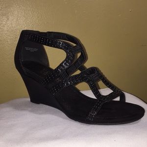 BLACK-SM Wedges